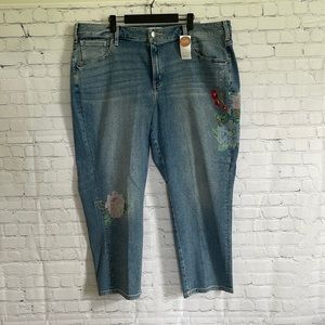 LANE BRYANT NWT SIZE 22 JEANS, STRAIGHT, HIGH RISE, FLOWER DESIGN